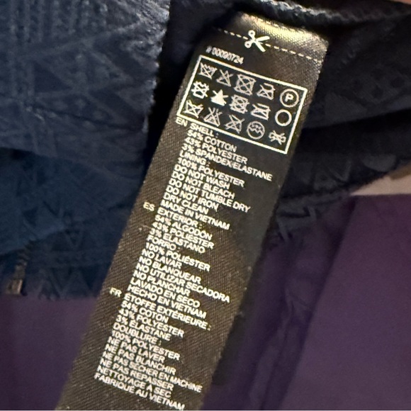 FOREVER 21 NWT Crop Top With Cutout Back - Picture 8 of 10